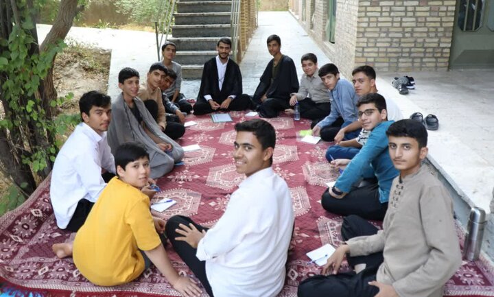 ازشور اغاز تا عمق طلبگی