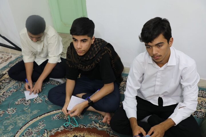 ازشور اغاز تا عمق طلبگی