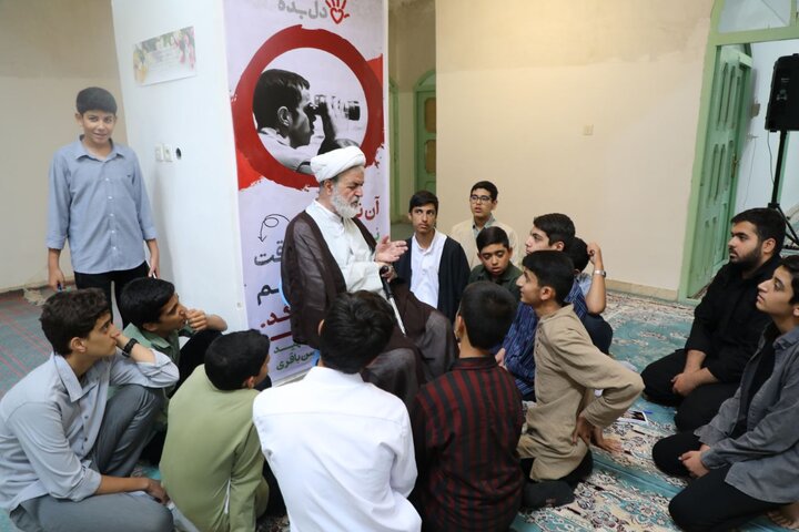ازشور اغاز تا عمق طلبگی