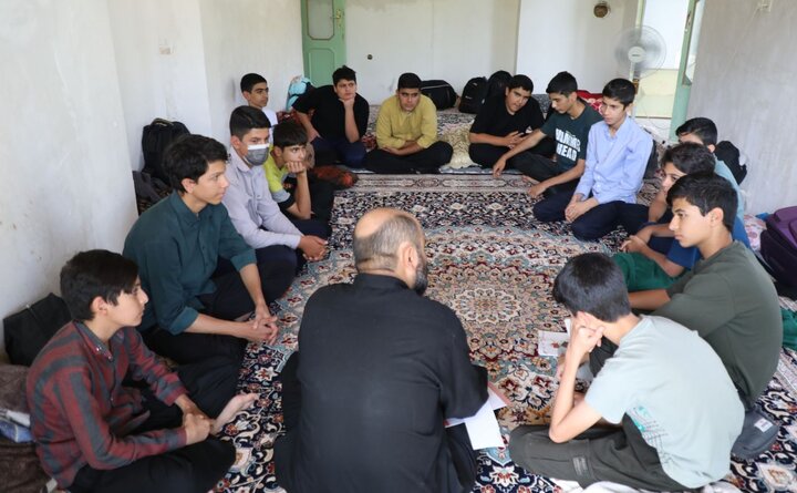 ازشور اغاز تا عمق طلبگی
