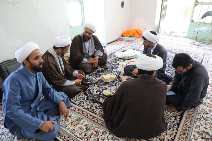 ازشور اغاز تا عمق طلبگی