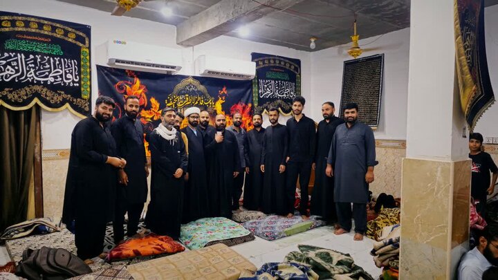 حسینیہ بیت الاحزان نجف اشرف میں ہزاروں زائرین کے لیے وسیع خدمات