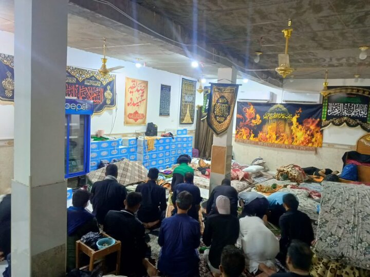 حسینیہ بیت الاحزان نجف اشرف میں ہزاروں زائرین کے لیے وسیع خدمات