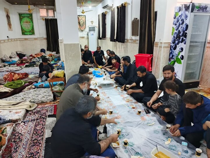 حسینیہ بیت الاحزان نجف اشرف میں ہزاروں زائرین کے لیے وسیع خدمات