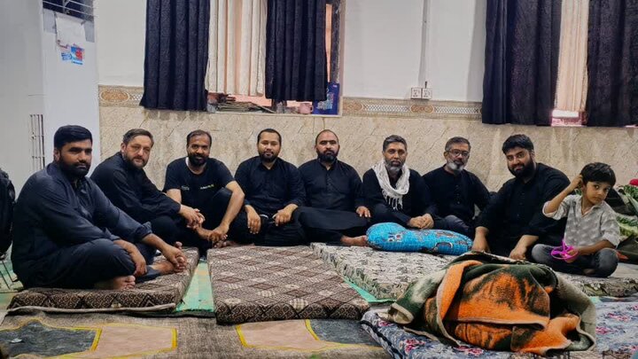 حسینیہ بیت الاحزان نجف اشرف میں ہزاروں زائرین کے لیے وسیع خدمات
