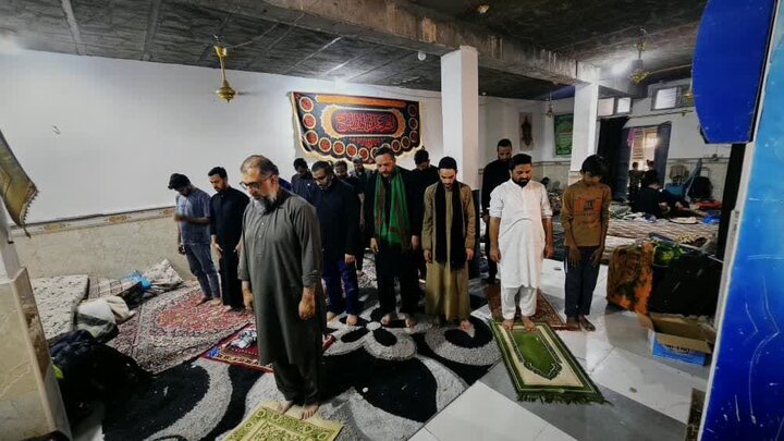 حسینیہ بیت الاحزان نجف اشرف میں ہزاروں زائرین کے لیے وسیع خدمات