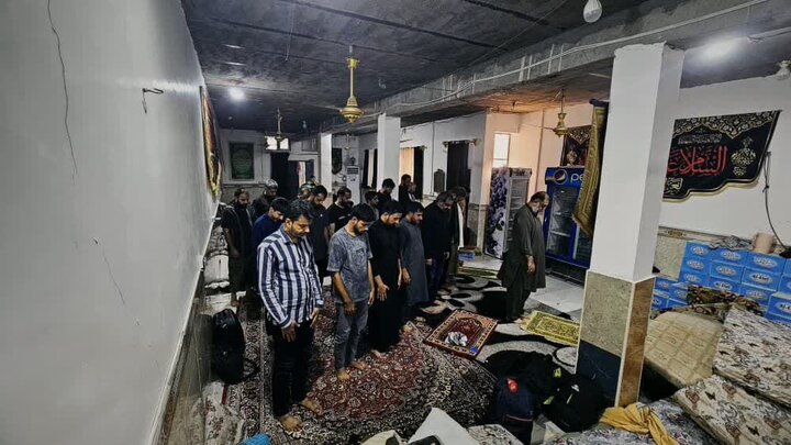 حسینیہ بیت الاحزان نجف اشرف میں ہزاروں زائرین کے لیے وسیع خدمات