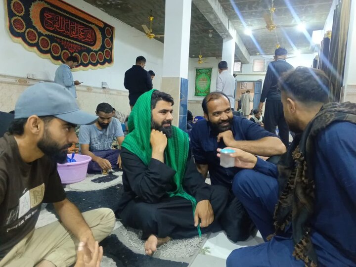 حسینیہ بیت الاحزان نجف اشرف میں ہزاروں زائرین کے لیے وسیع خدمات