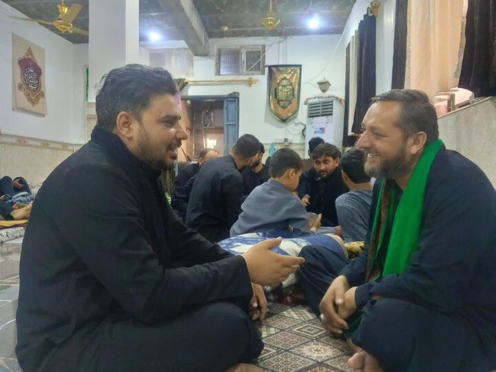 حسینیہ بیت الاحزان نجف اشرف میں ہزاروں زائرین کے لیے وسیع خدمات