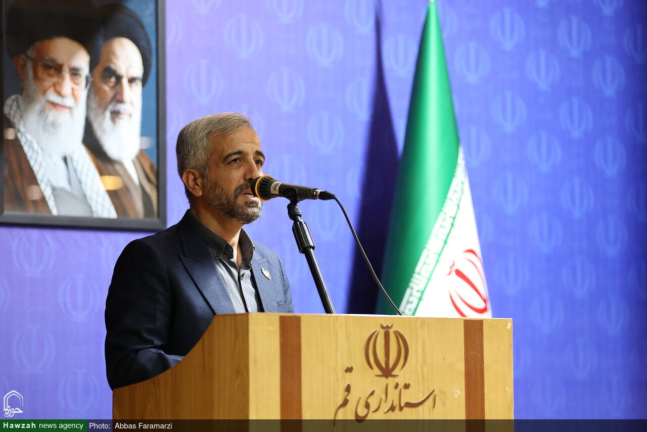 گزارشی از گرامیداشت «مقام خبرنگار» در قم / استاندار: در زمان جنگ تحمیلی باید بهتر و بیشتر کار کرد