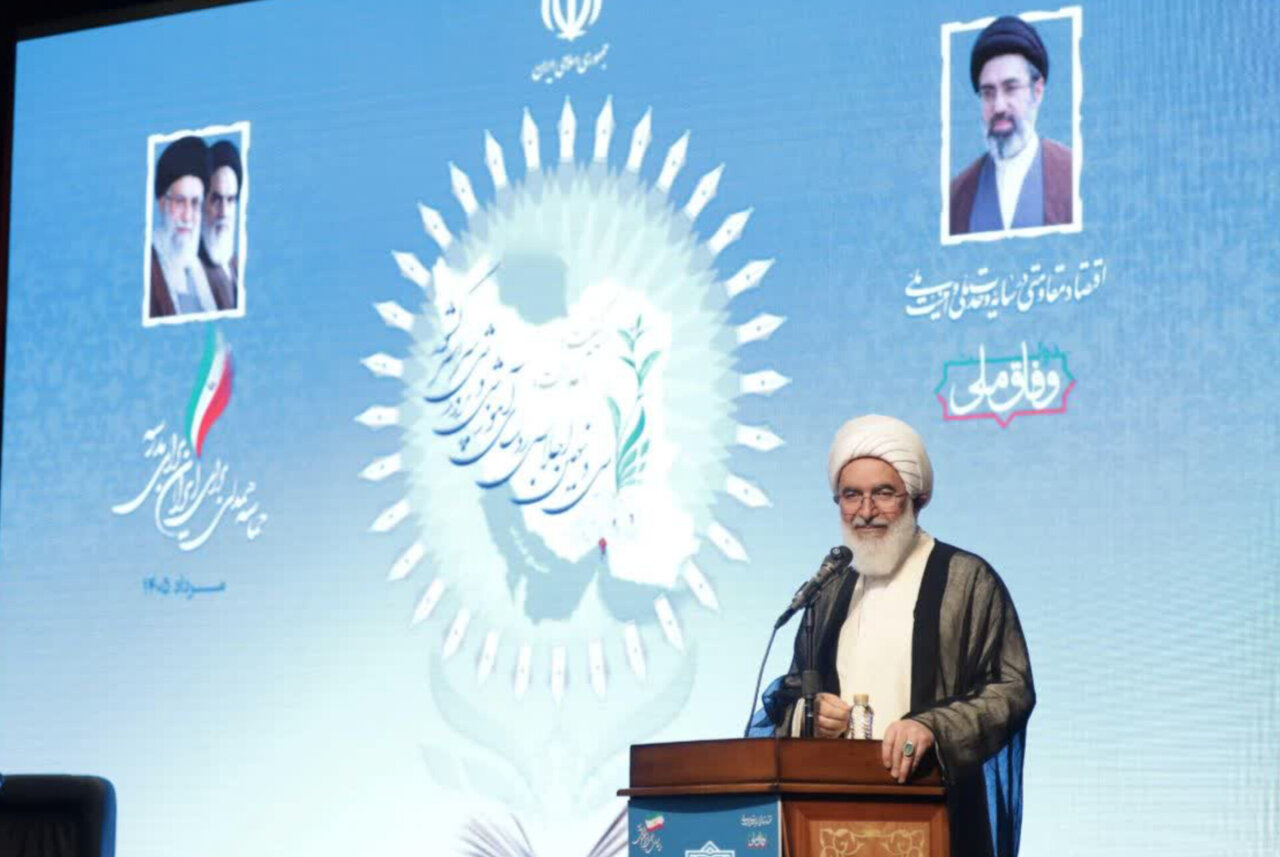 نظام آموزشی، سنگر نفوذ جبهه کفر و استکبار است/ معلم و مدرسه خط مقدم جبهه فرهنگی
