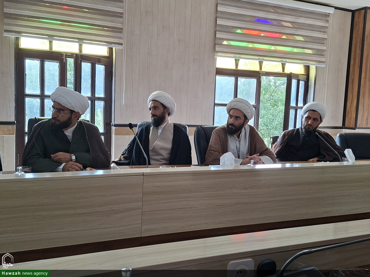 تصاویر/ جلسه تبیینی اساتید حوزه علمیه اردبیل