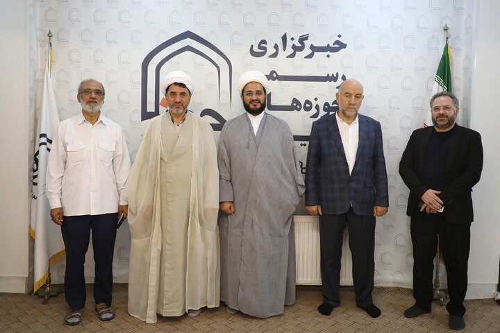 تصاویر/ بازدید رئیس اتحادیه علمای جعفری ترکیه از خبرگزاری حوزه