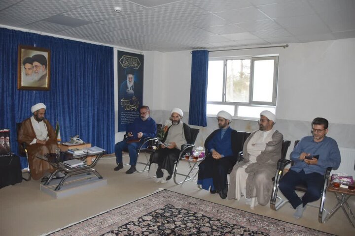تصاویر/برگزاری نشست برنامه‌ریزی مراسم اربعین آقای شهید ایران در خرم‌آباد
