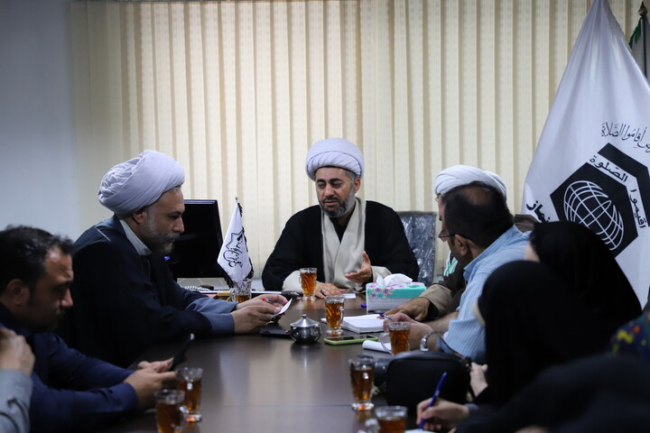 تصاویر/ نشست خبری مدیر ستاد اقامه نماز استان آذربایجان شرقی با اصحاب رسانه