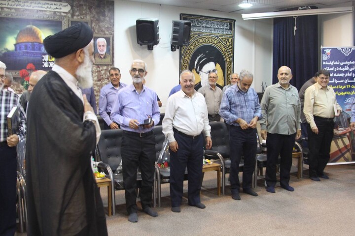 دیدار جمعی از آزادگان با نماینده ولی فقیه در خوزستان
