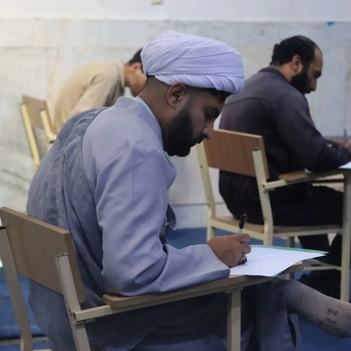 تصاویر/برگزاری امتحانات ترم دوم مدرسه علمیه(ص) بندرعباس