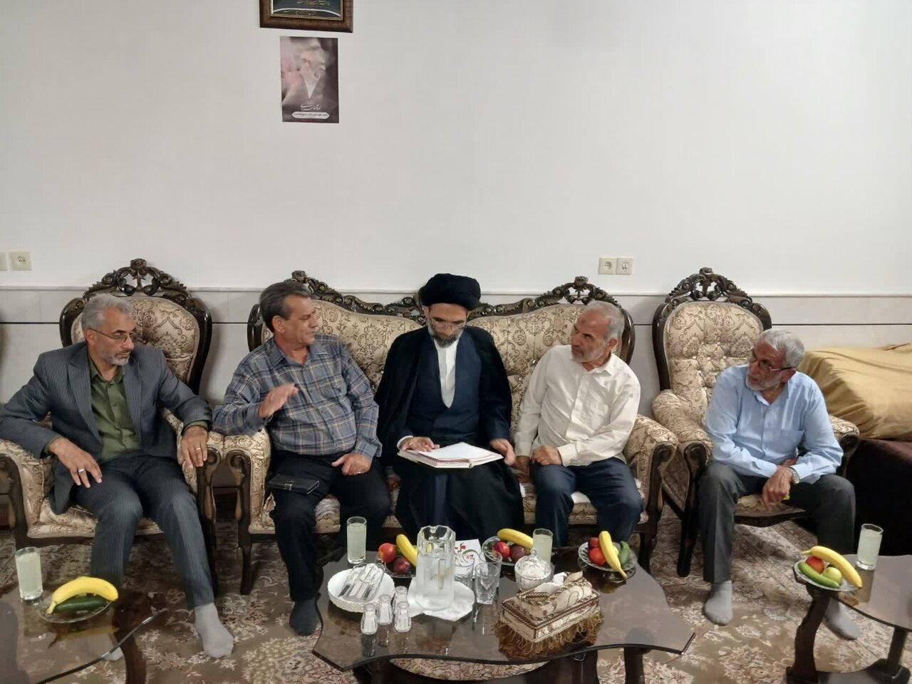 ایثار، فداکاری و استقامت آزادگان، ایران را به درخت تناور تبدیل کرده است