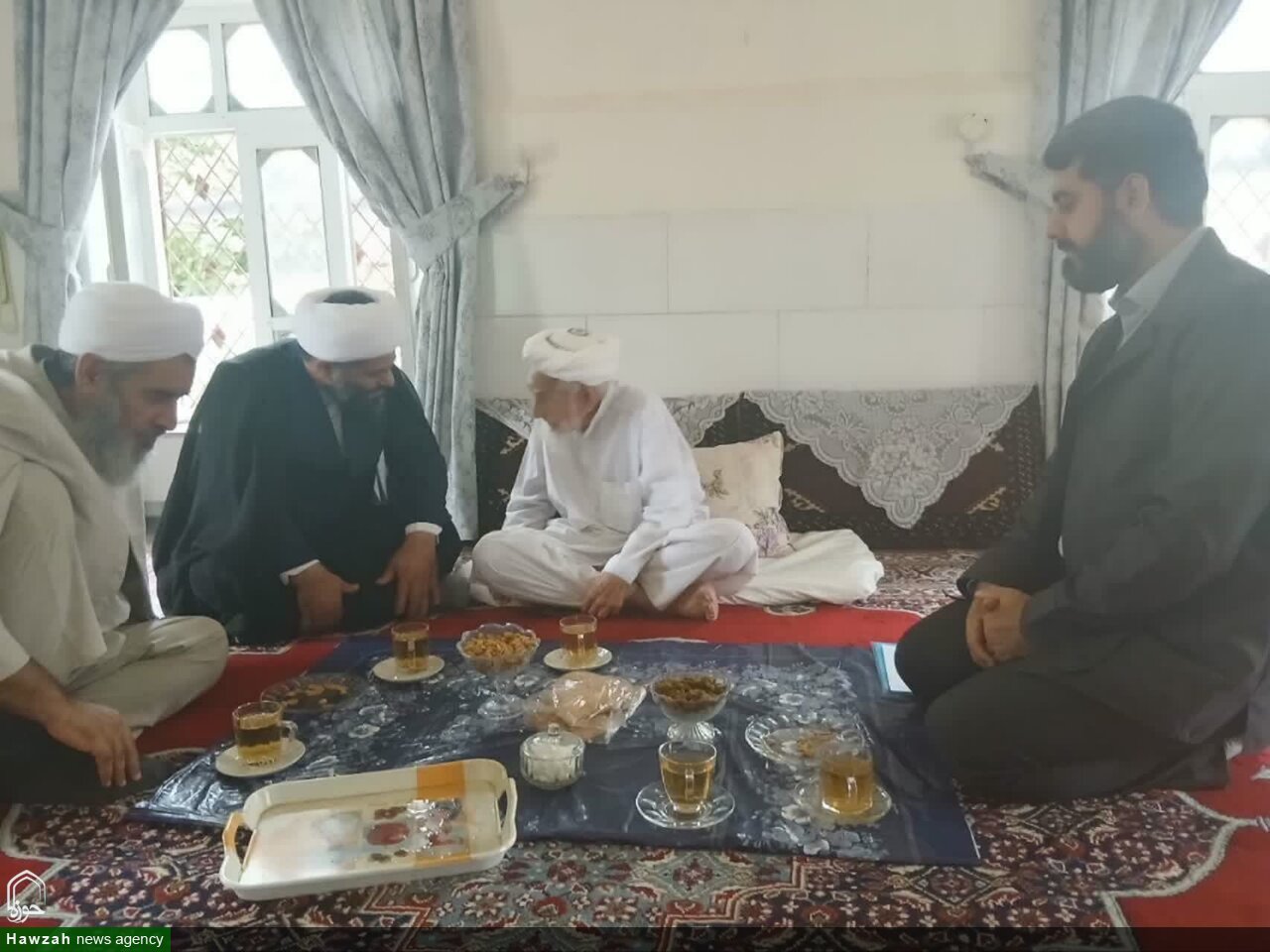 تصاویر / دیدار مدیر کل مرکز خدمات حوزه علمیه استان گلستان با معمرین و علما اهل سنت