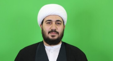 داستان‌نویسی و ادبیات مقاومت در مدرسه ادبیات و زبان‌شناسی دارالعلم دنبال می‌شود