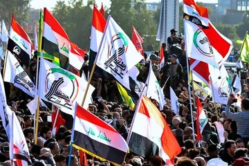 زیر پوست عراق چه می‌گذرد؟؛ از یورش به منازل خانواده‌های شهدای حشدالشعبی تا غارت نفت و پول عراق توسط آمریکا