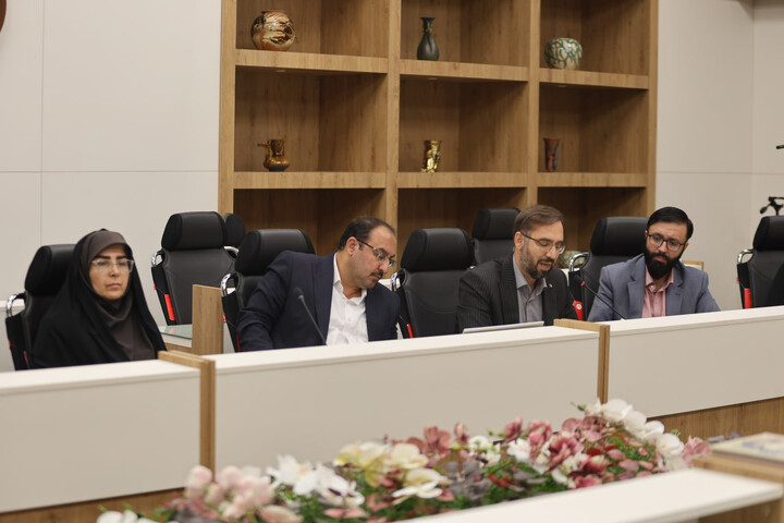 تصاویر / نشست کارگروه ترویج زیست عفیفانه استان همدان