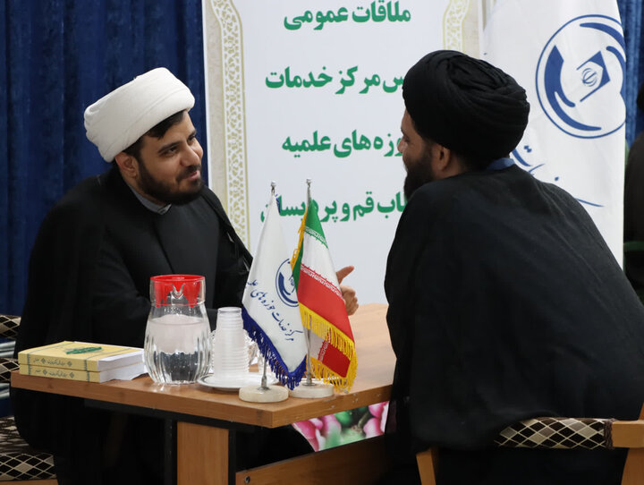 گزارش تصویری + حجت‌الاسلام‌والمسلمین احسانی ملاقات عمومی رئیس مرکز خدمات حوزه‌های علمیه با طلاب قم و پردیسان