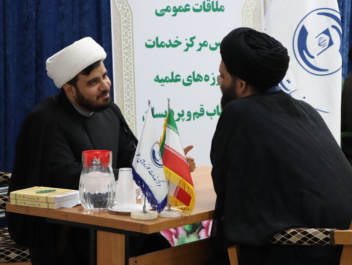 گزارش تصویری + حجت‌الاسلام‌والمسلمین احسانی ملاقات عمومی رئیس مرکز خدمات حوزه‌های علمیه با طلاب قم و پردیسان