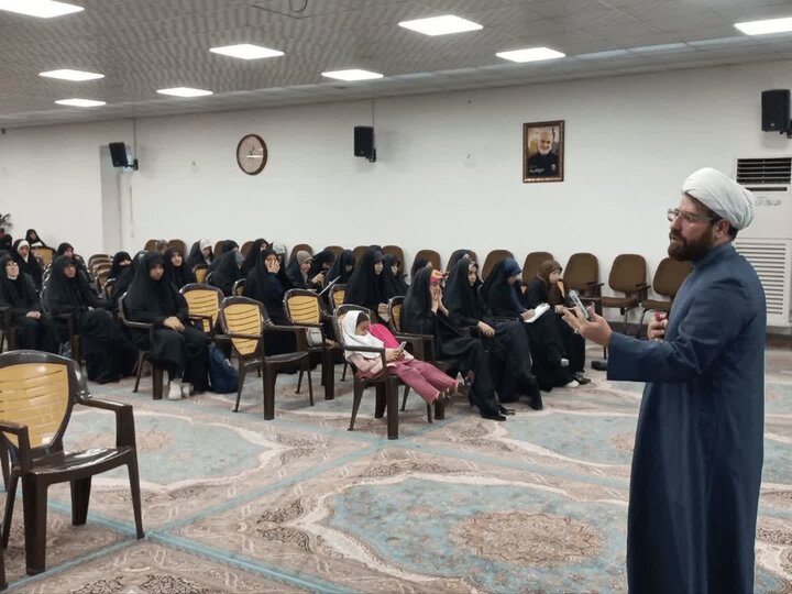 برگزاری ۱۰ عنوان برنامه ویژه بانوان و خانواده در آستان مسجد جمکران