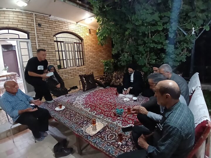 تصاویر/ دیدار نماینده ولی فقیه درکاشان با جمعی از آزادگان
