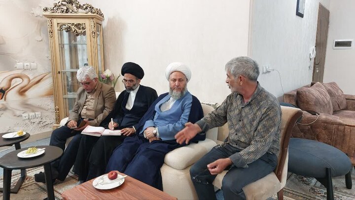 تصاویر/ دیدار نماینده ولی فقیه درکاشان با جمعی از آزادگان
