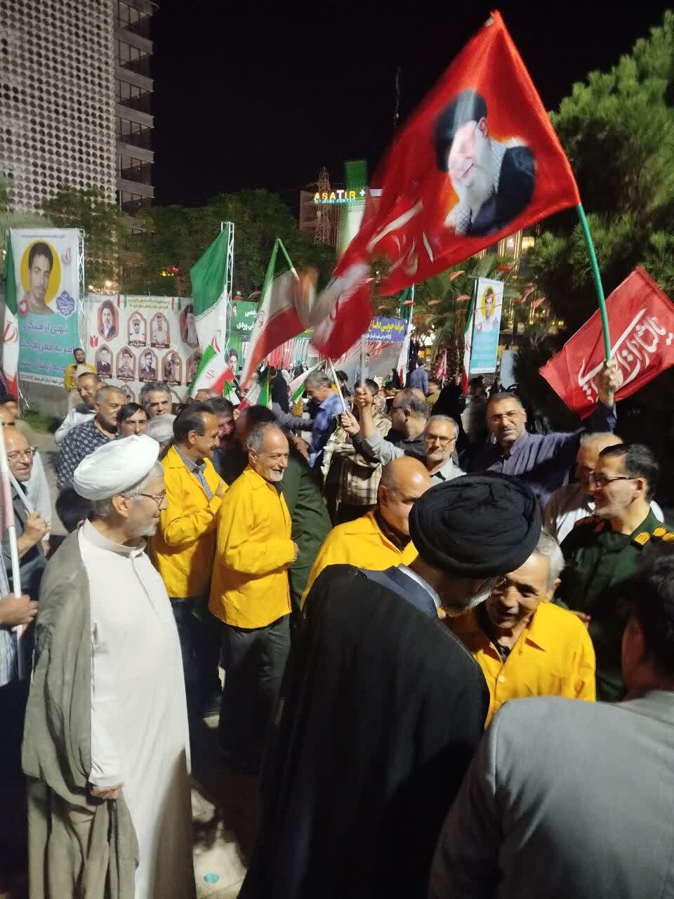 اجتماع بزرگ آزادگان شهرستان کاشان درتجمعات شبانه شهرها وروستاها