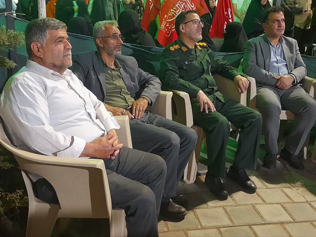اجتماع بزرگ آزادگان شهرستان کاشان در تجمعات شبانه شهرها و روستاها+ تصاویر