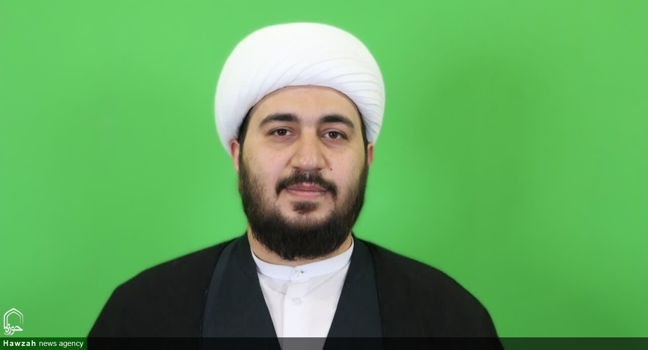 داستان‌نویسی و ادبیات مقاومت در مدرسه ادبیات و زبان‌شناسی دارالعلم دنبال می‌شود