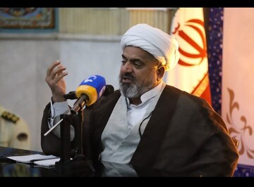 خون شهدا موجب آگاهی و بصیرت مردم شده است