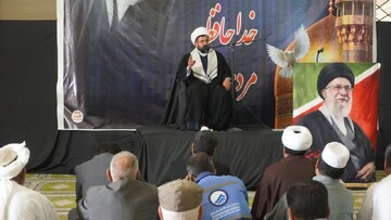مدیریت رهبر شهید انقلاب، جنگ را سال‌ها از مرزهای ایران دور کرد