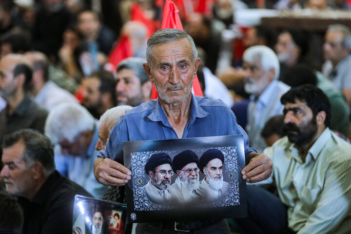 تصاویر/ مراسم بزرگداشت چهلم تشییع و تدفین «آقای شهید ایران» در مصلای امام خمینی تهران