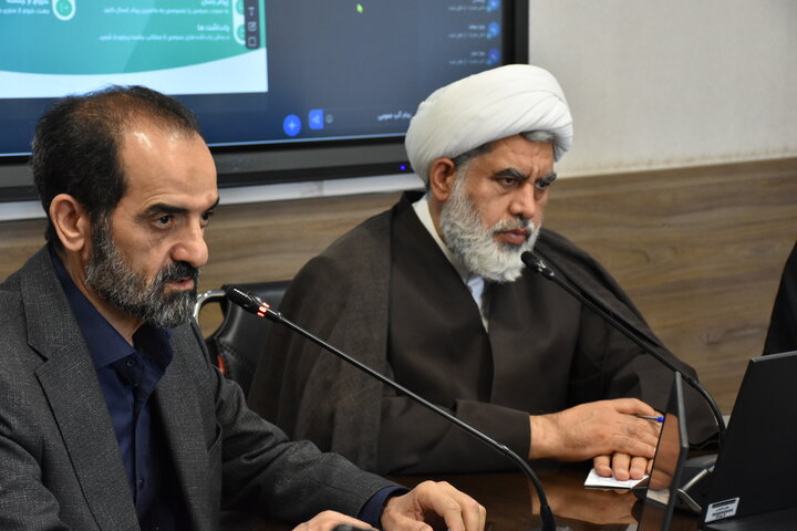 دیدار تعدادی از مسئولان مدارس علمیه خواهران با مدیرکل مرکز خدمات خراسان رضوی
