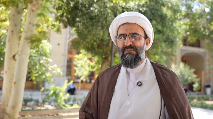 فیلم| رهبر شهید انقلاب مثل جد بزرگوارشان سیدالشهدا علیه السلام فدای مردم و اسلام شدند