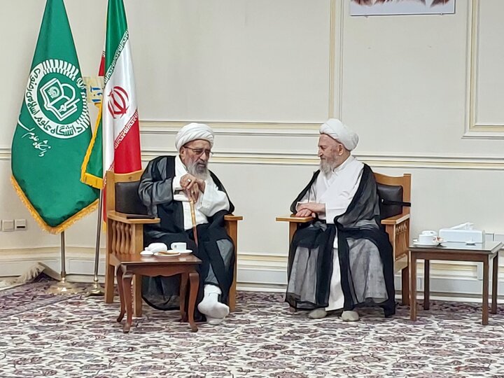 دیدار آیت‌الله اشرفی شاهرودی با حضرت آیت‌الله سبحانی