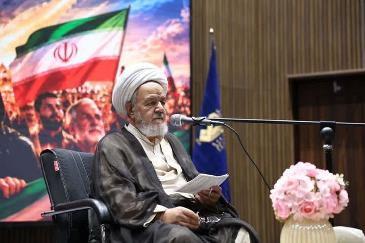 تصاویر /  نشست «بررسی تحولات جنگ؛ میدان تا خیابان» در همدان