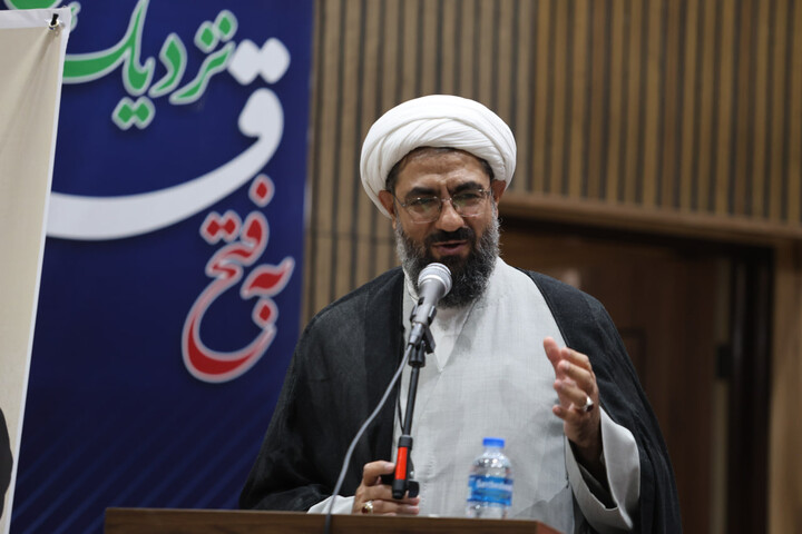 تصاویر /  نشست «بررسی تحولات جنگ؛ میدان تا خیابان» در همدان