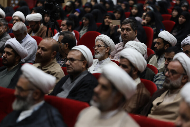 تصاویر /  نشست «بررسی تحولات جنگ؛ میدان تا خیابان» در همدان