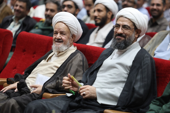 تصاویر /  نشست «بررسی تحولات جنگ؛ میدان تا خیابان» در همدان