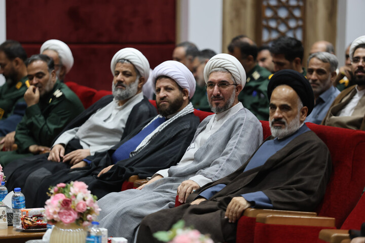 تصاویر /  نشست «بررسی تحولات جنگ؛ میدان تا خیابان» در همدان