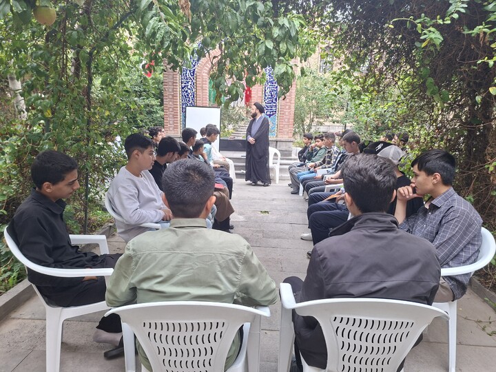 تصاویر/ برگزاری دوره میثاق طلبگی سال ۱۴۰۵ استان اردبیل