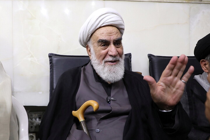 تصاویر/ مراسم چهلم رهبر شهید انقلاب آیت‌الله‌العظمی حسینی خامنه‌ای از سوی رهبر معظم انقلاب در حرم مطهر حضرت فاطمه معصومه سلام الله