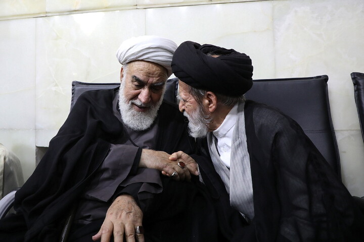 تصاویر/ مراسم چهلم رهبر شهید انقلاب آیت‌الله‌العظمی حسینی خامنه‌ای از سوی رهبر معظم انقلاب در حرم مطهر حضرت فاطمه معصومه سلام الله