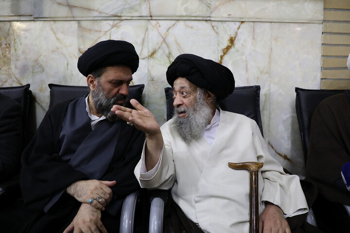 تصاویر/ مراسم چهلم رهبر شهید انقلاب آیت‌الله‌العظمی حسینی خامنه‌ای از سوی رهبر معظم انقلاب در حرم مطهر حضرت فاطمه معصومه سلام الله