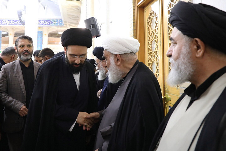 تصاویر/ مراسم چهلم رهبر شهید انقلاب آیت‌الله‌العظمی حسینی خامنه‌ای از سوی رهبر معظم انقلاب در حرم مطهر حضرت فاطمه معصومه سلام الله